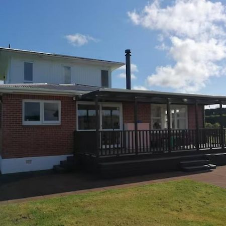 Besties West Auckland Kumeu ภายนอก รูปภาพ
