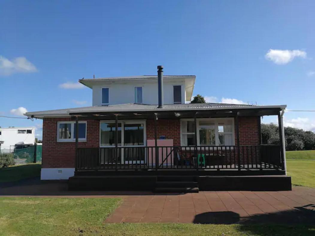 Besties West Auckland Kumeu ภายนอก รูปภาพ
