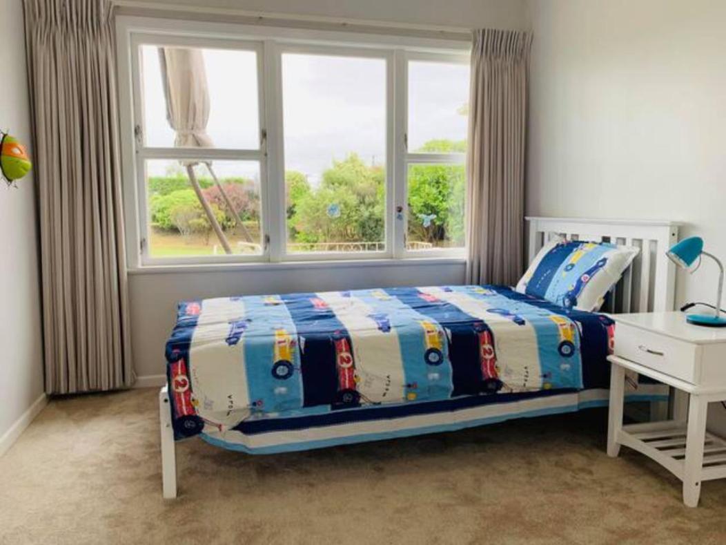 Besties West Auckland Kumeu ภายนอก รูปภาพ